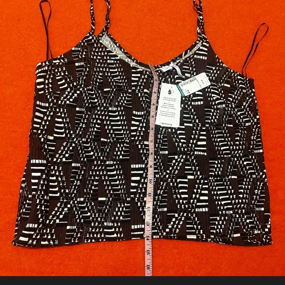 Brown, black and white abstract pattern covered buttons cami NWT - Picture 8 of 9